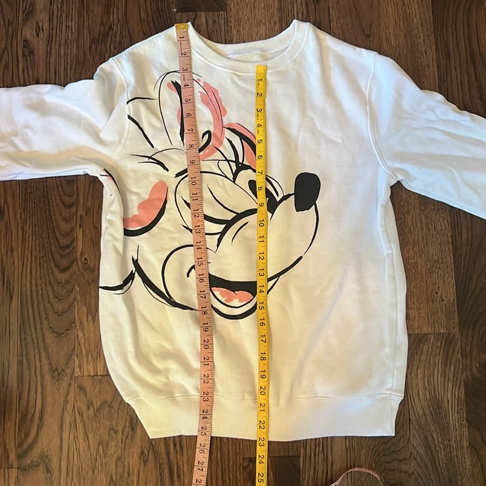 Minnie Mouse Wink Print Crewneck Sweatshirt